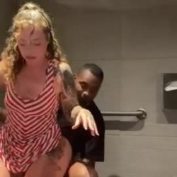 Thottie Fucked in Strip Club Bathroom